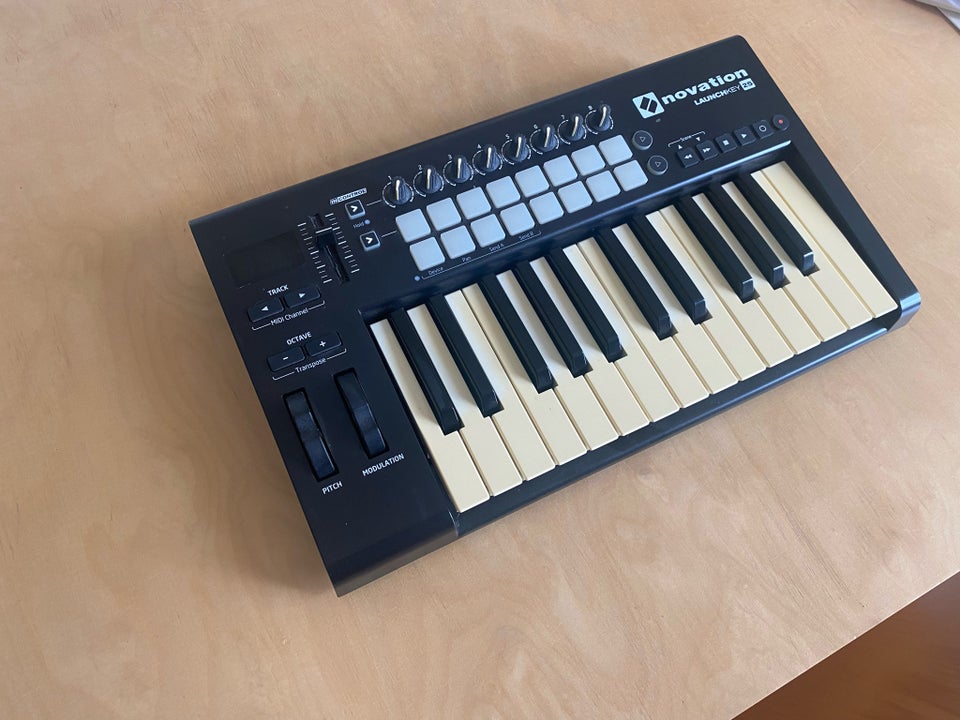 Novation launchkey 25, Novation