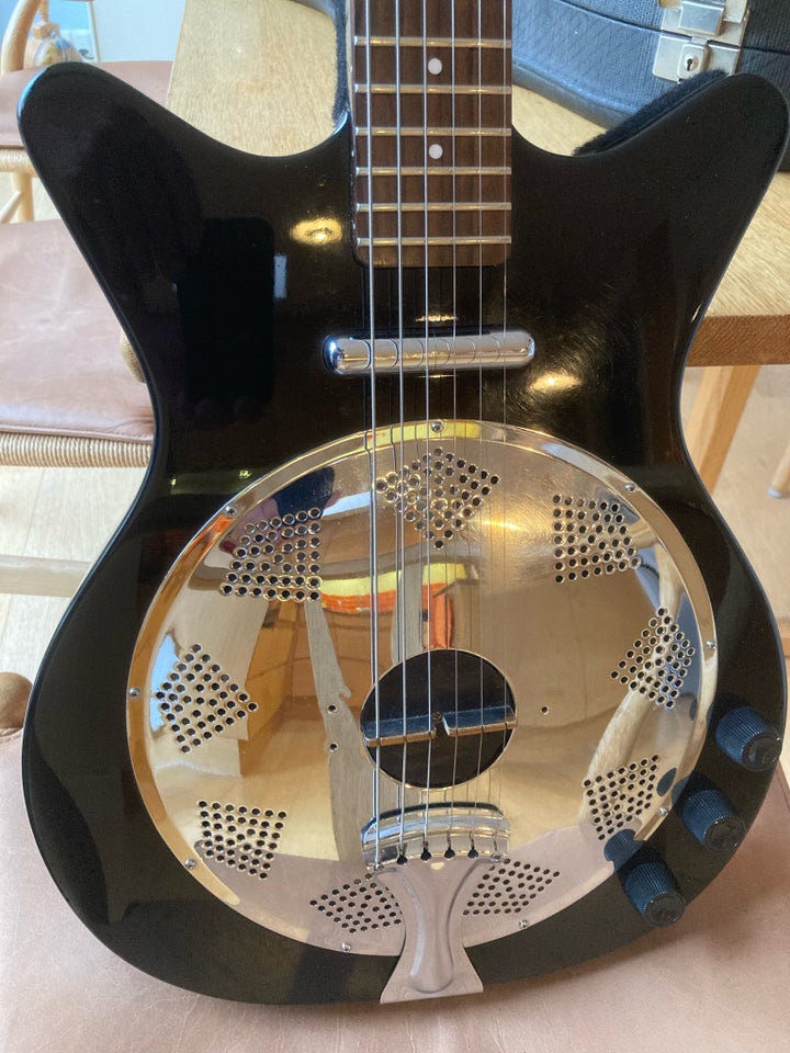 Resonator, Danelectro