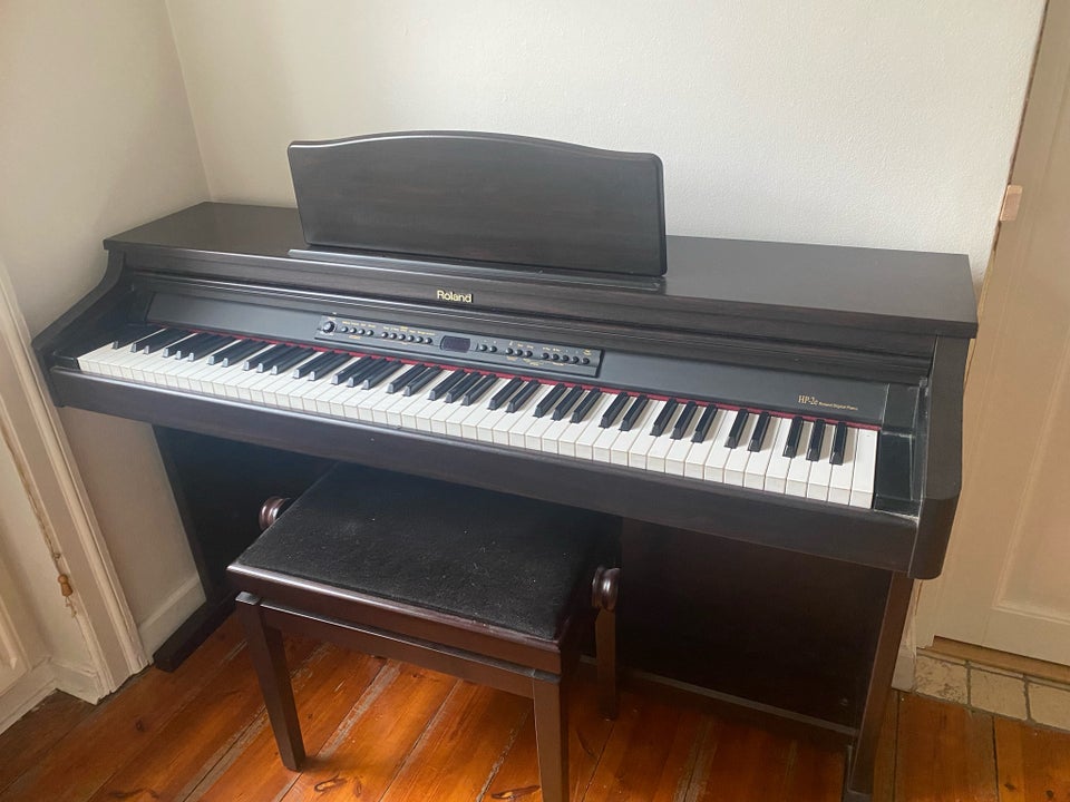 Piano, Roland, HP-2e Roland