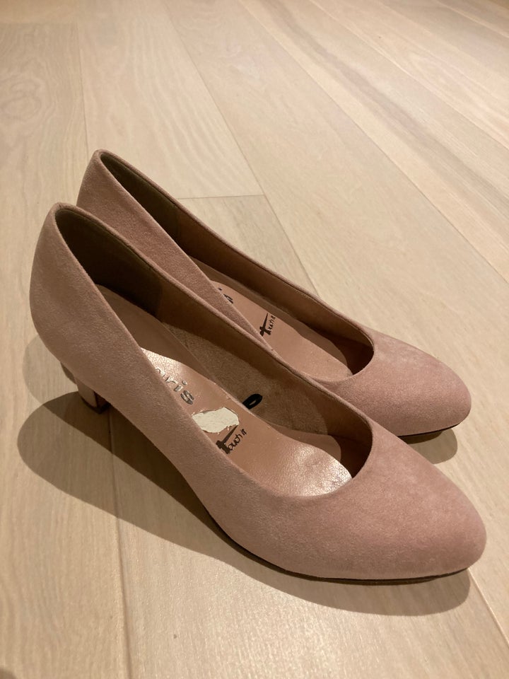 Pumps, str. 38, Tamaris