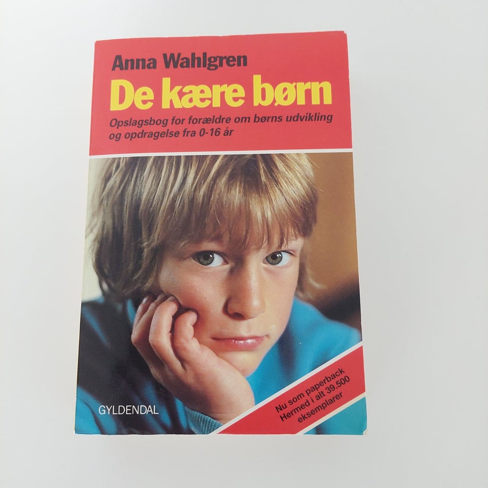 De kære børn, Anna Wahlgren, emne: