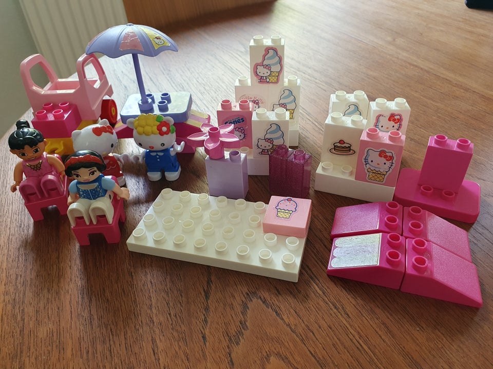 Lego, Hello kitty,