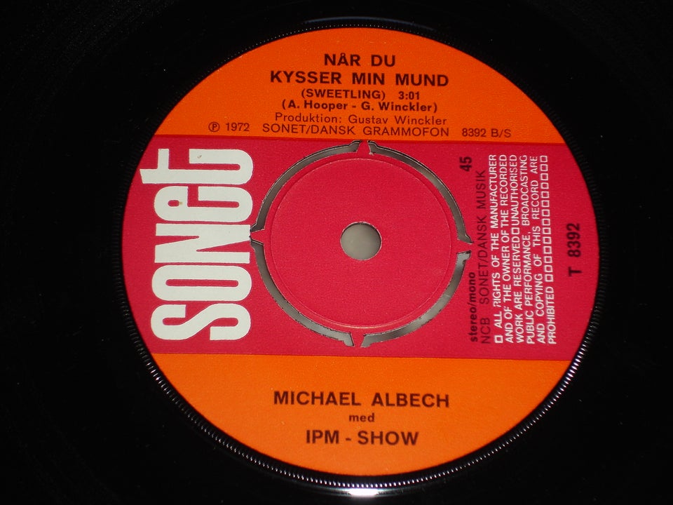 Single, Michael Albech Med