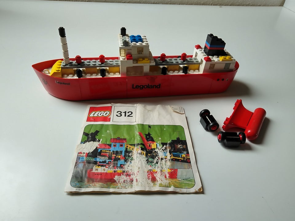 Lego andet 70'er skibe 310 og 312