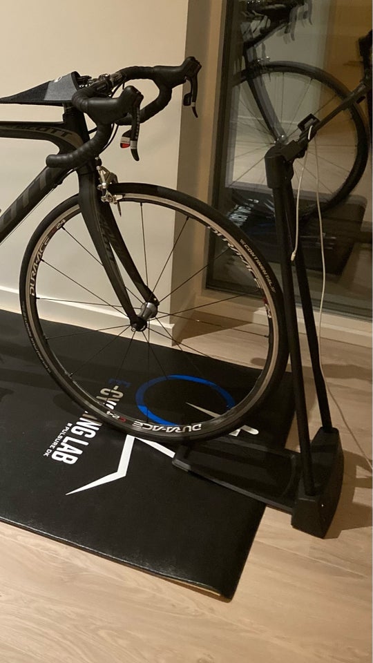 Hometrainer, Tacx Flux 2 Smart