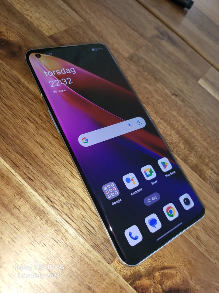 OnePlus 9 pro, 12 gb ram 128gb ssd ,