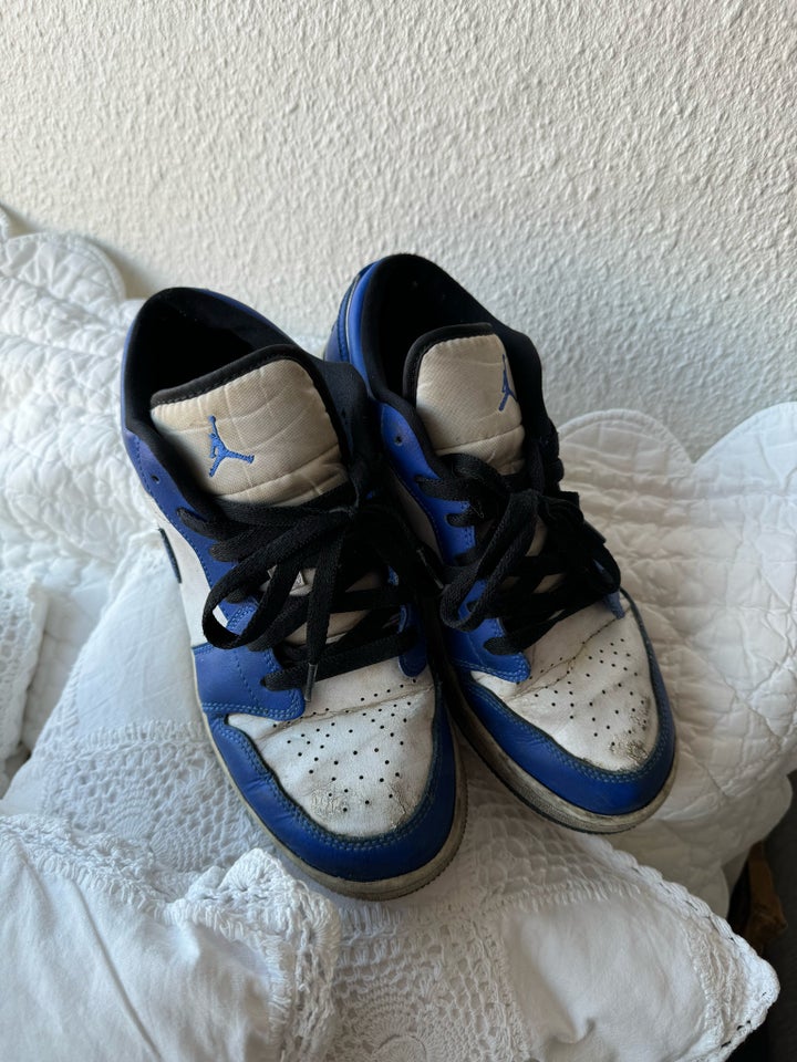 Sneakers, Nike Jordan, str. 39