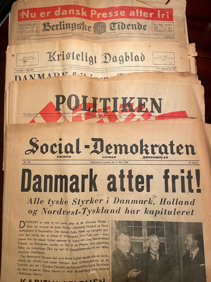 4 aviser fra 5. Maj 1945 , Blad