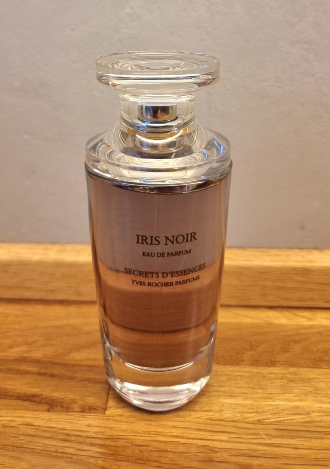 Eau de parfum, Iris Noir, Yves