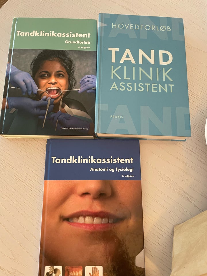 Tandklinikassistent bøger , emne: