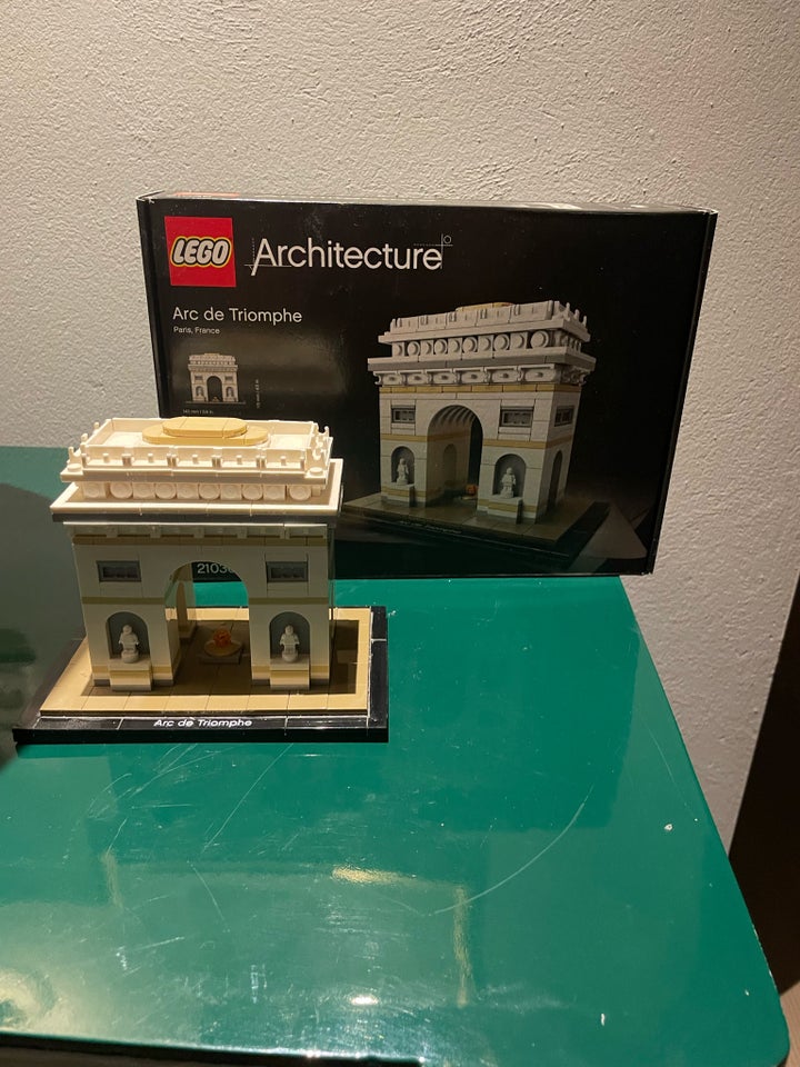 Lego Architecture, Triumfbuen