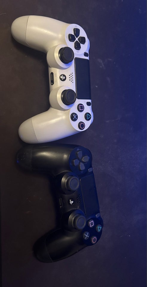 Ps4 controllere, PS4