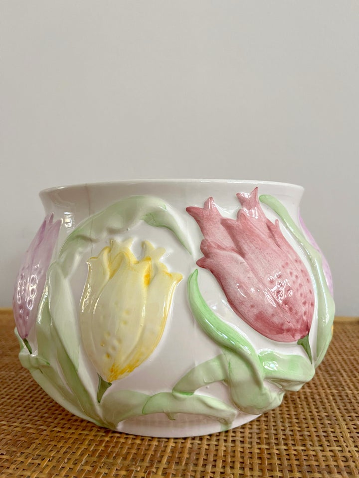 Majolica urtepotteskjuler,