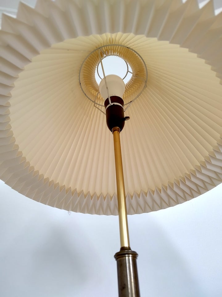 Arkitektlampe, Le Klint