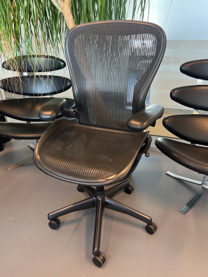 Don Chadwick, Herman Miller Aeron,