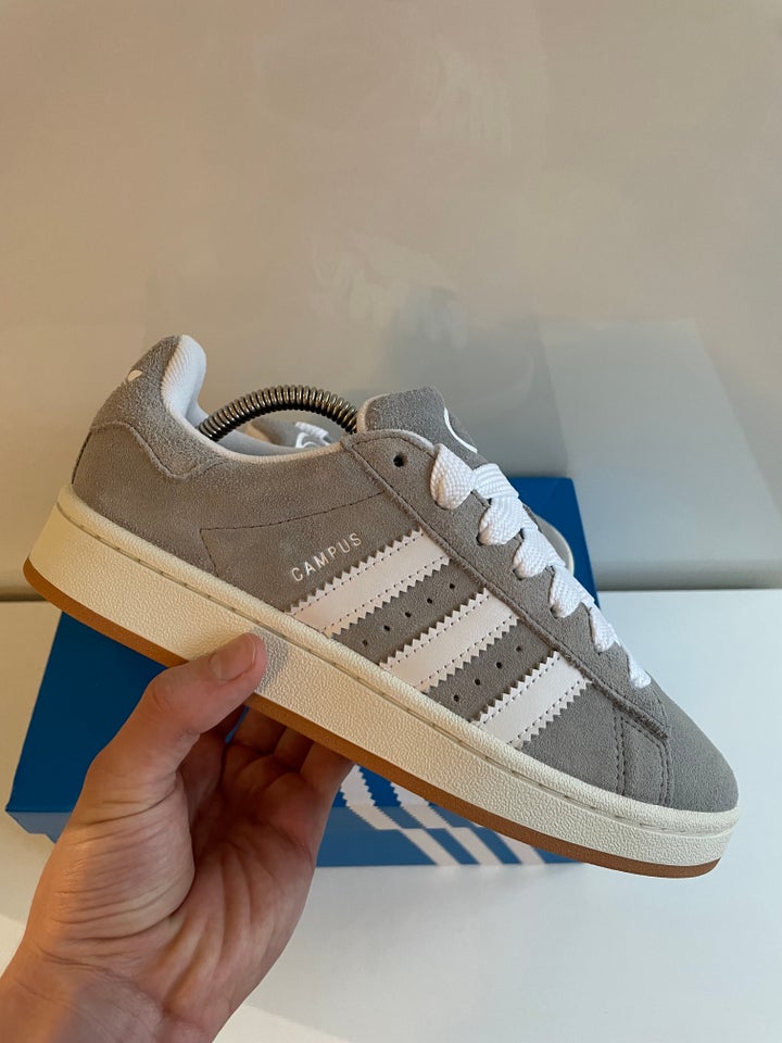 Sneakers, str. 39, Adidas