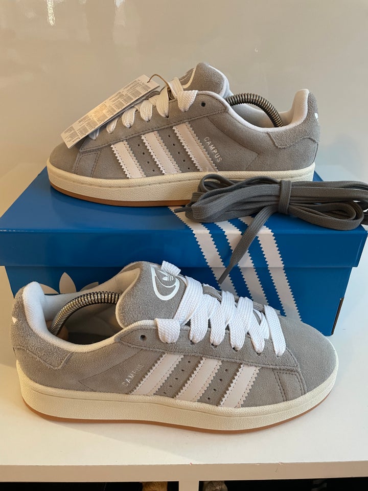 Sneakers, str. 39, Adidas