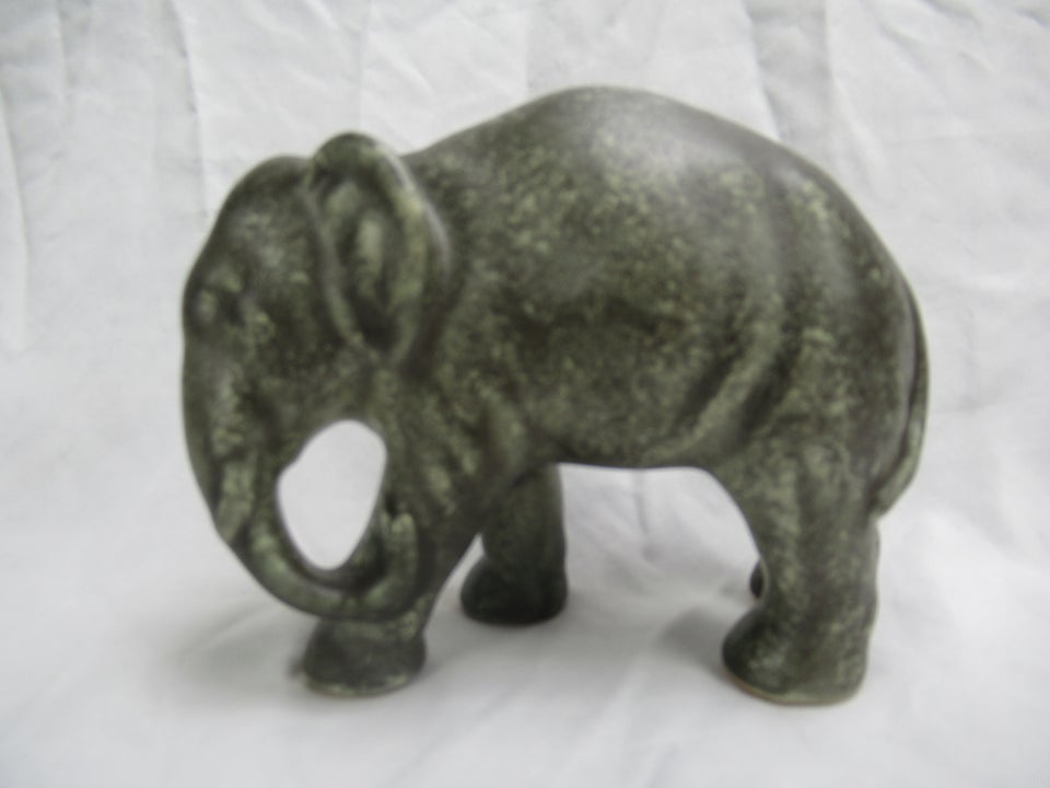 Elefant Figur 3 Keramik, Johgus