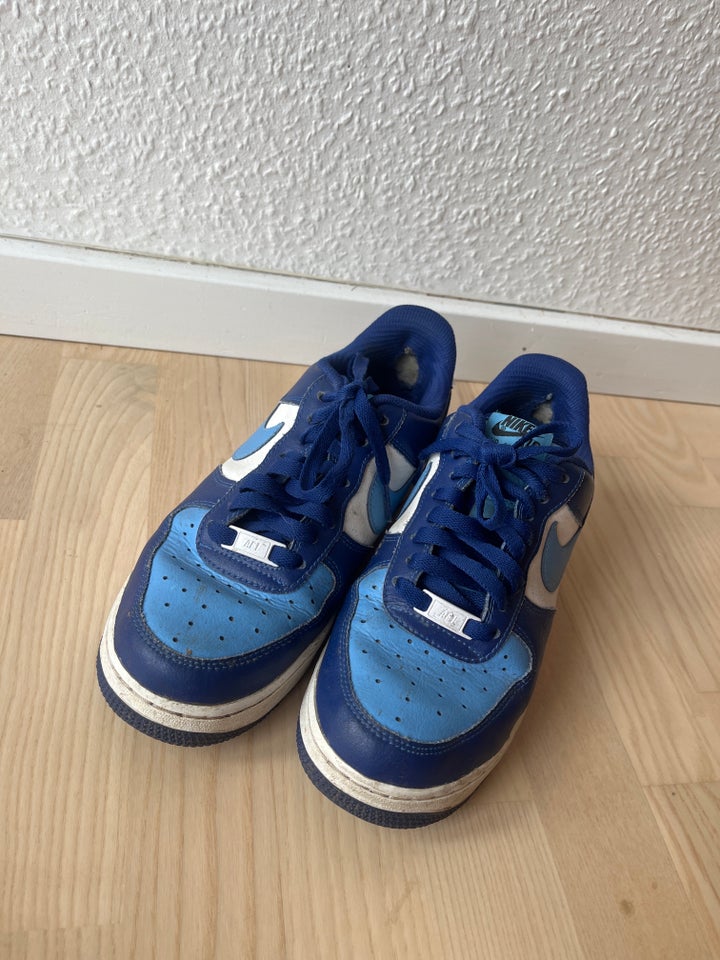 Sneakers, str. 38,5, Nike