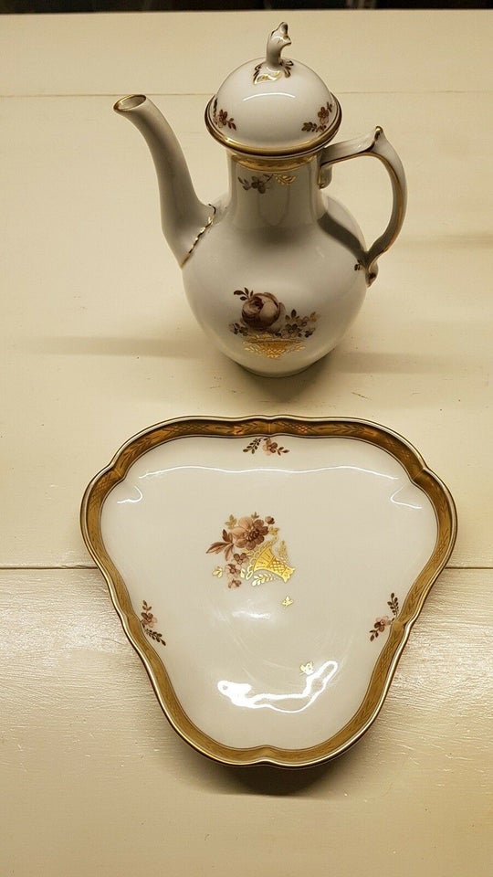 Porcelæn Fad og kaffekande Royal