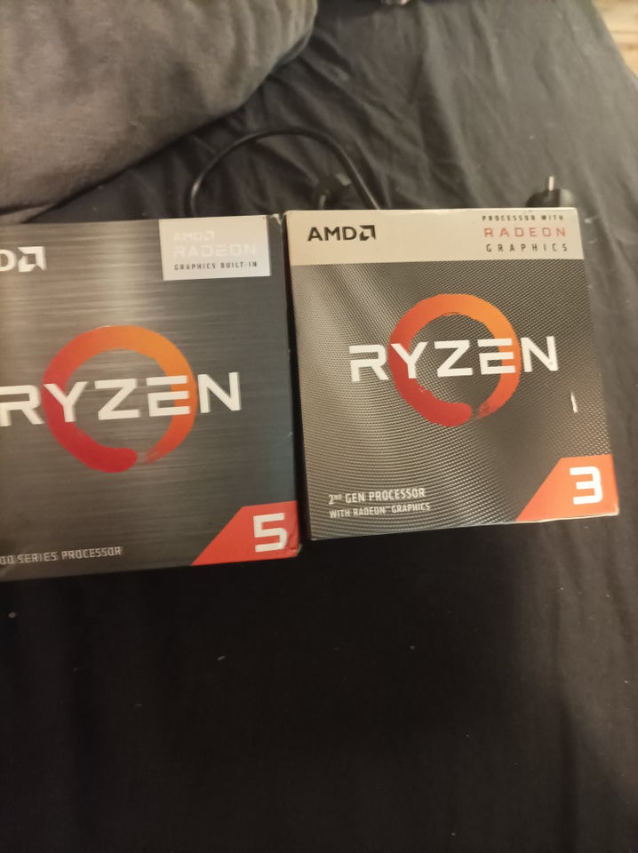 AMD Ryzen 5 5600G AMD Ryzen 3 3200G