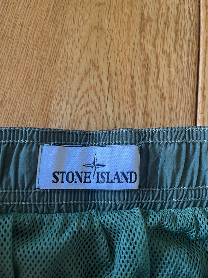 Shorts Stone Island str 29