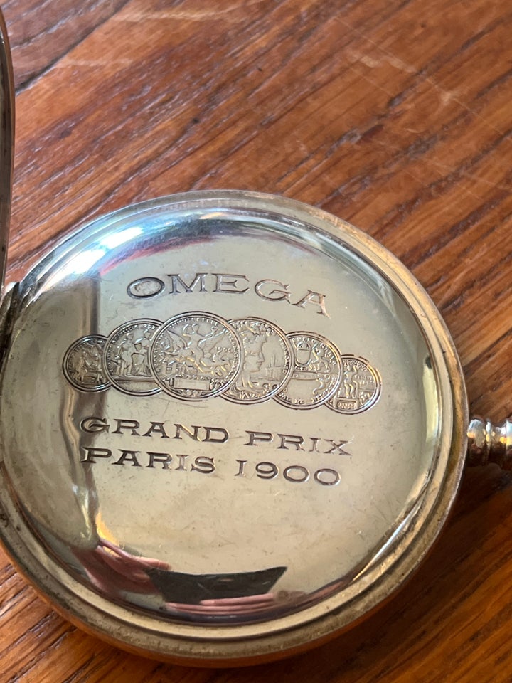 Lommeur Omega