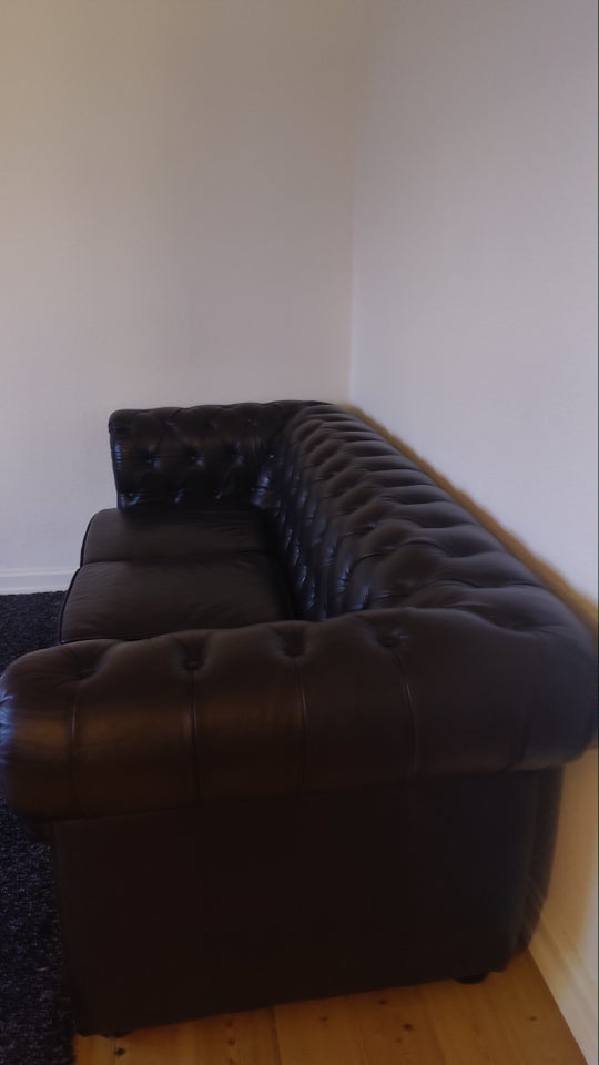 Sofa, Chesterfield