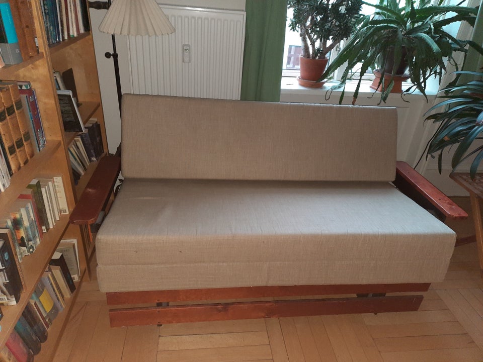 Sovesofa, b: 140 l: 200 h: 30