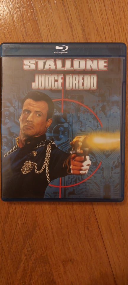 Judge Dredd Blu-ray action