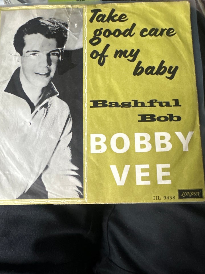 Single, Bobby vee