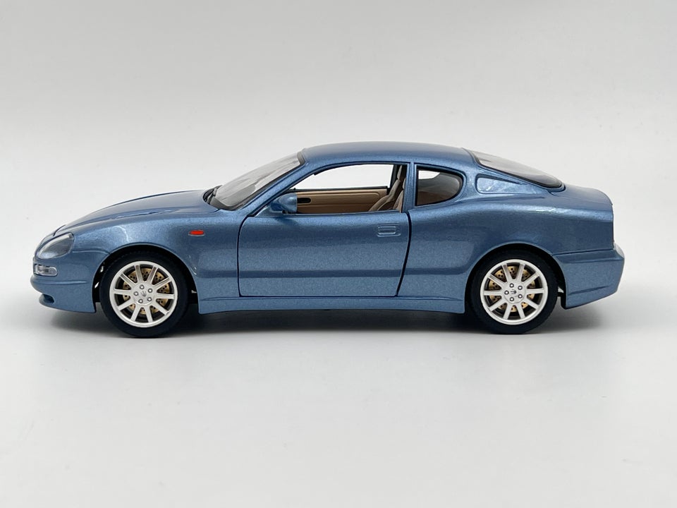 Modelbil, 1998 Maserati 3200 GT,