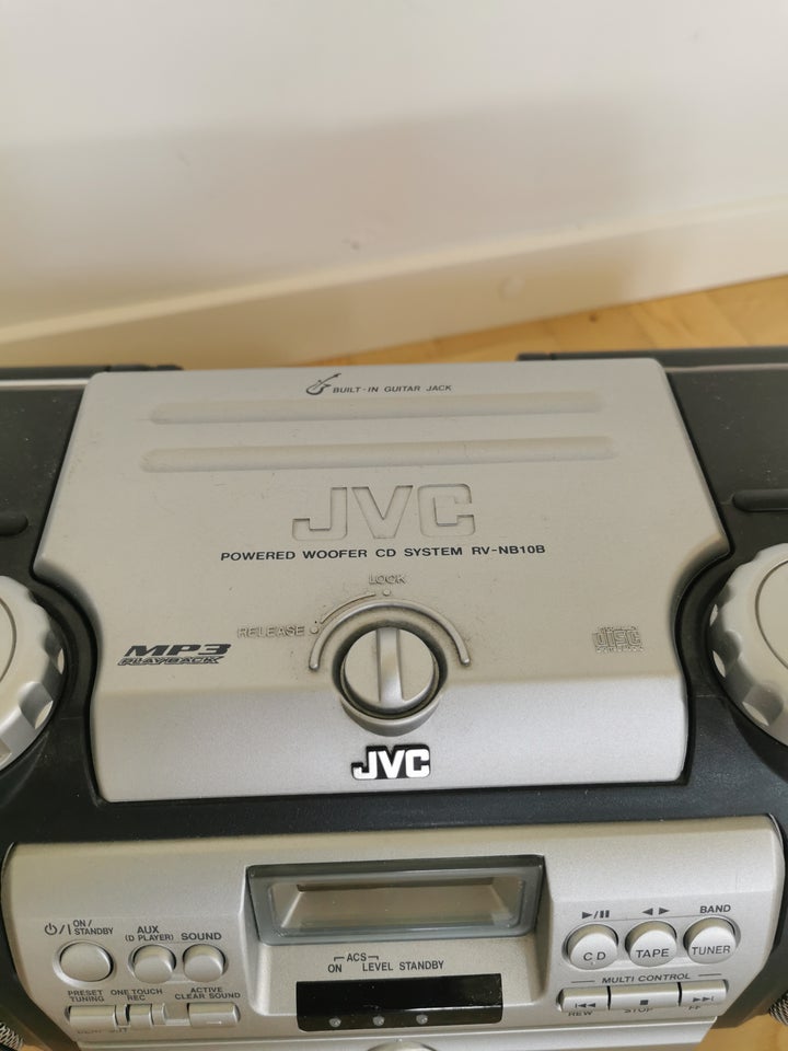 Boomblaster  JVC RV-NB10B