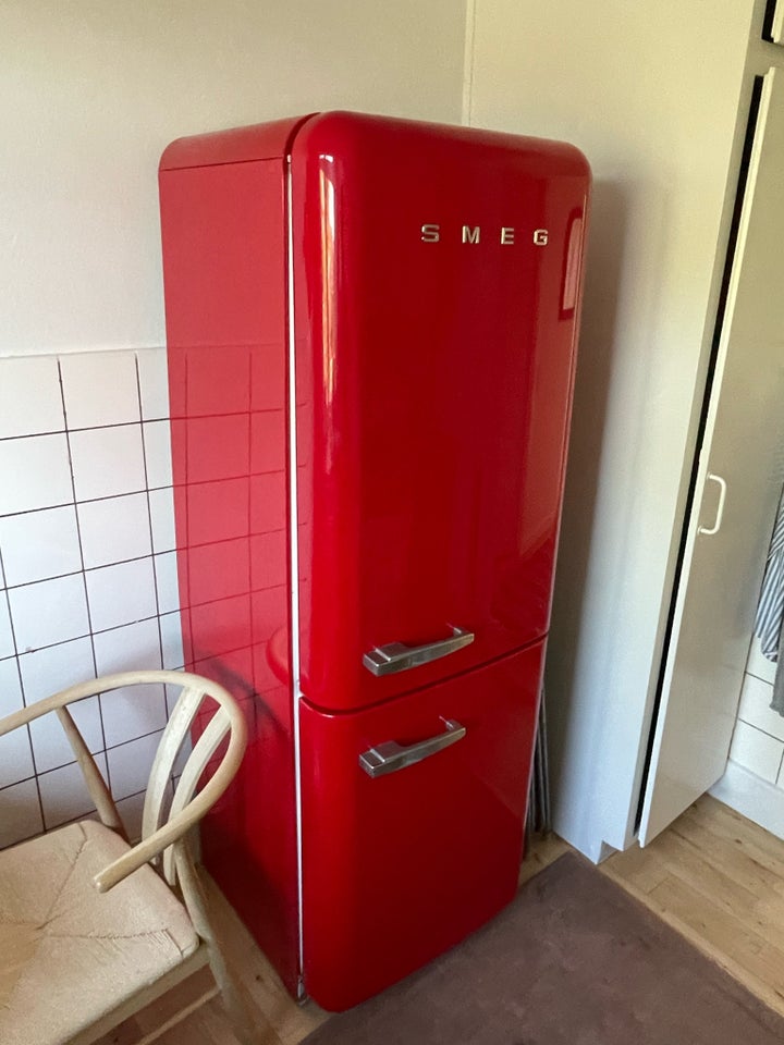 Køle/fryseskab Smeg Stor model