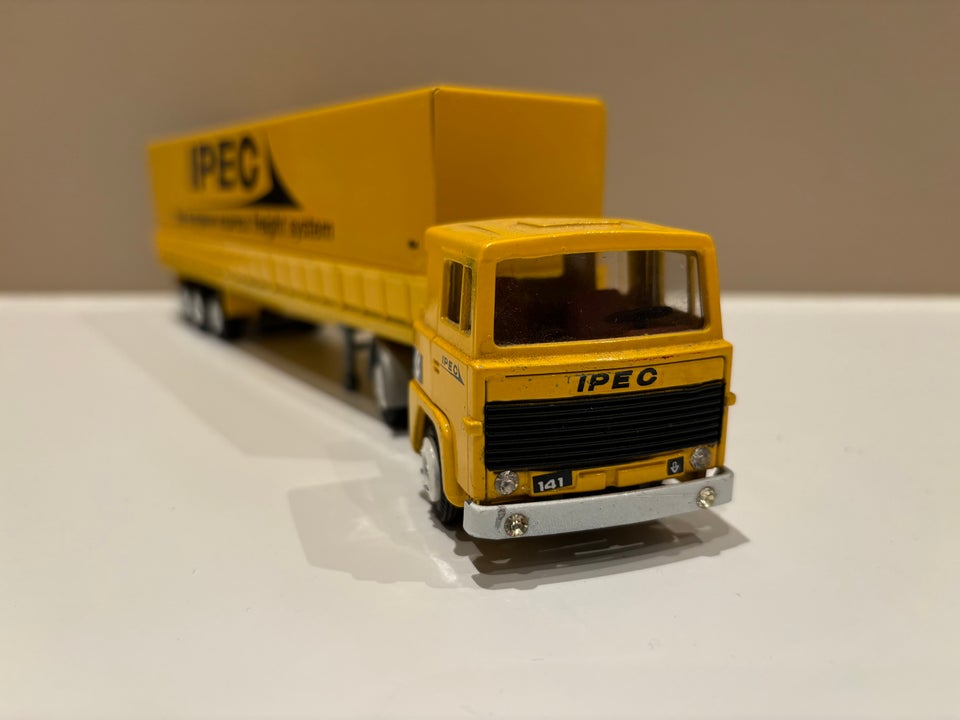 Modellastbil, Tekno NL Scania 141,