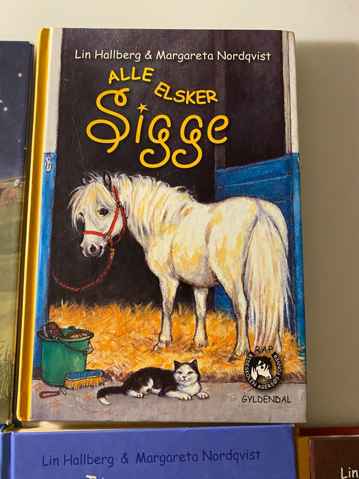 Sigge Bøger, Lin Hallberg og