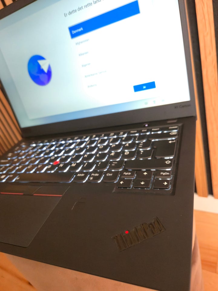 Lenovo X1 carbon gen 6, Core i5 GHz, 8