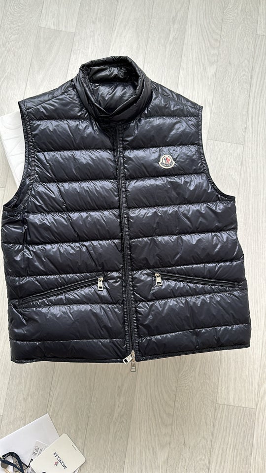 Vest, Moncler, str. 2