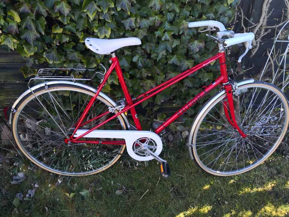 Damecykel Raleigh Handbuilt by