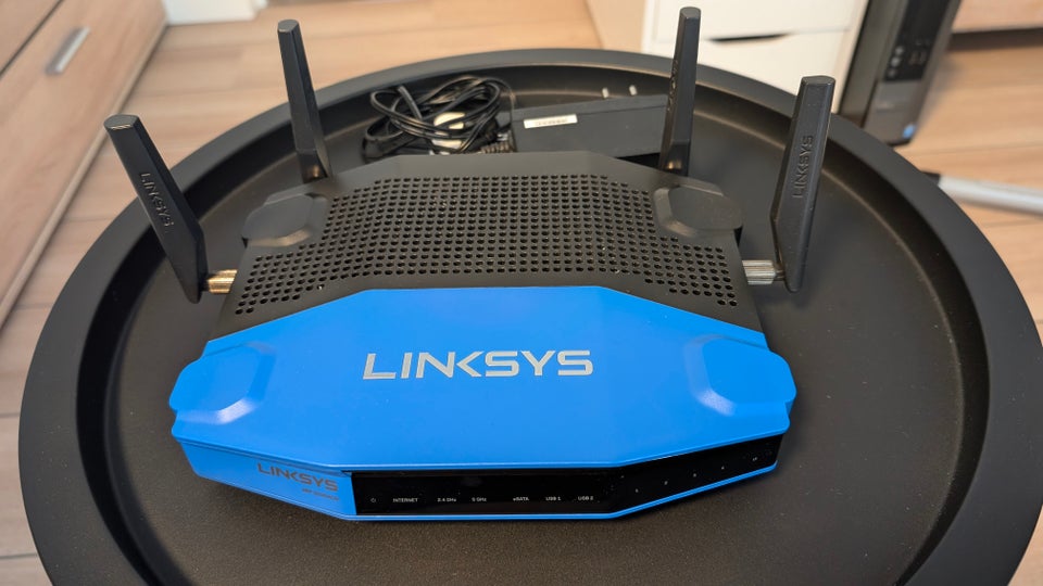 Router, wireless, Linksys