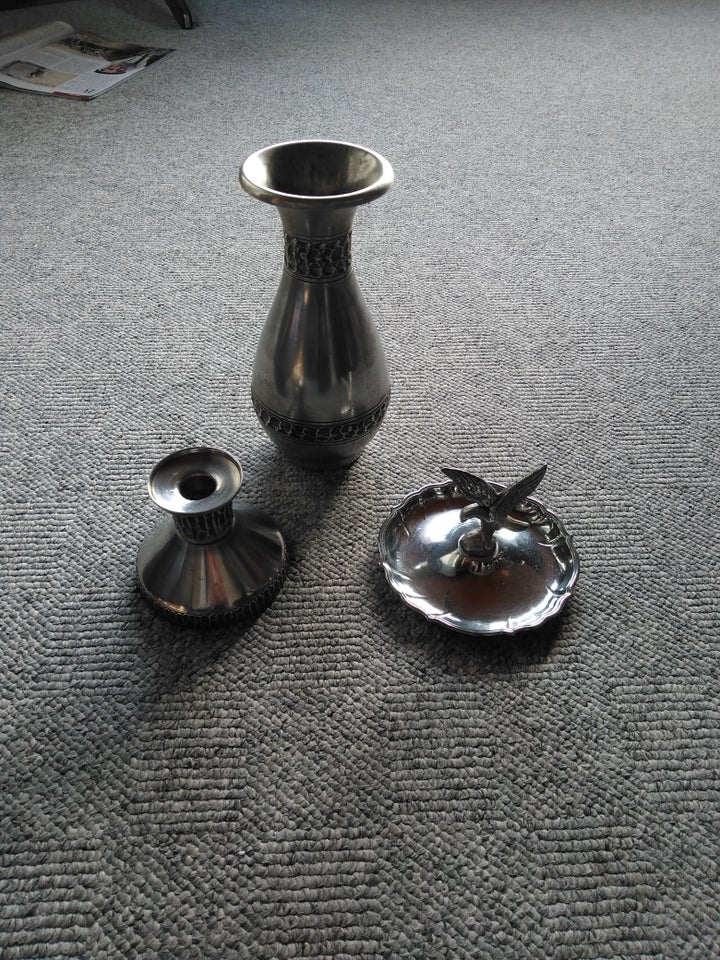 Andre samleobjekter Vase mm Lot