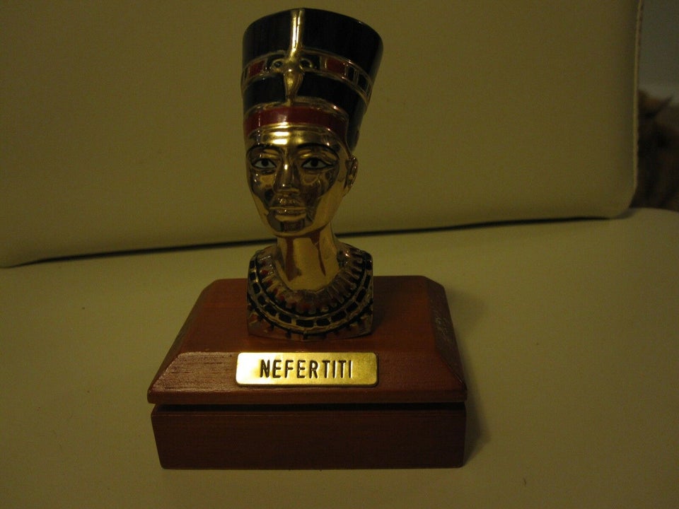 Nefertiti