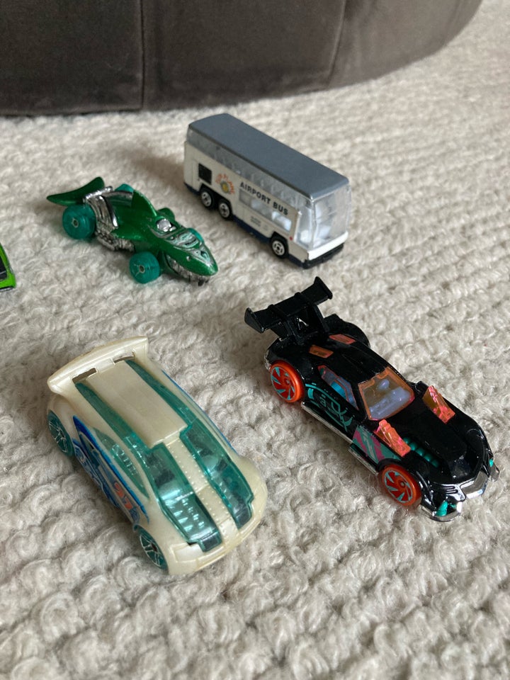 Blandet legetøj, Biler, Hot wheels