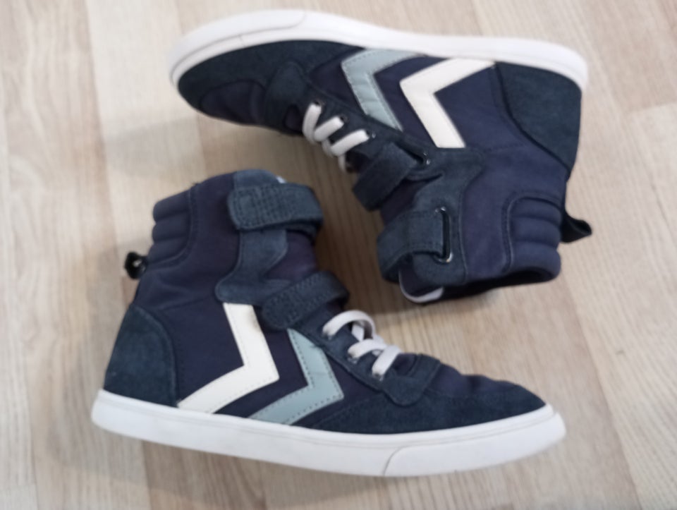 Sneakers, str. 33, Hummel