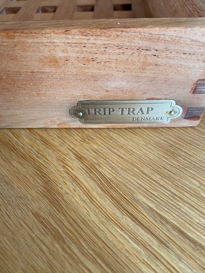 Træ bakke i teak, Trip Trap