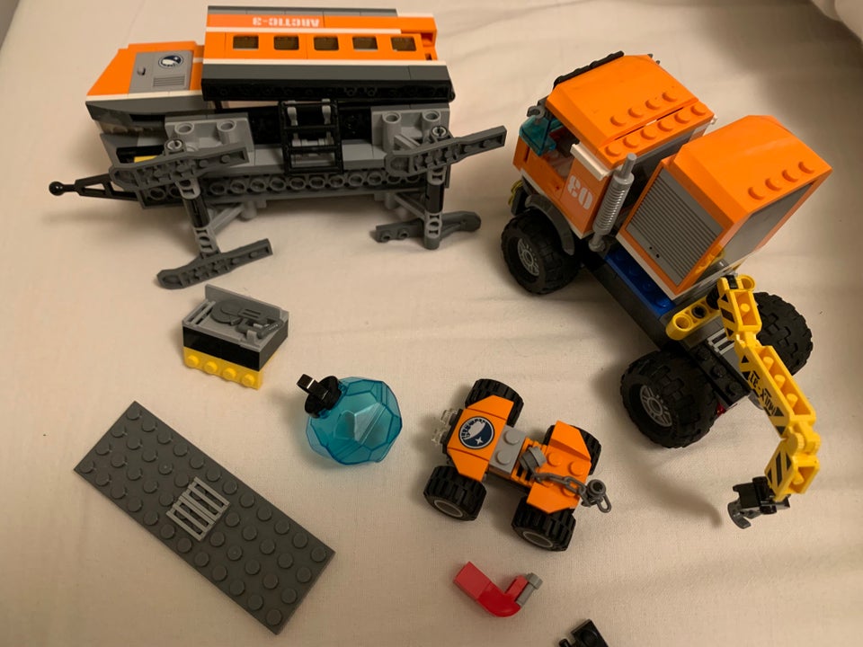 Lego City Arctic 60035