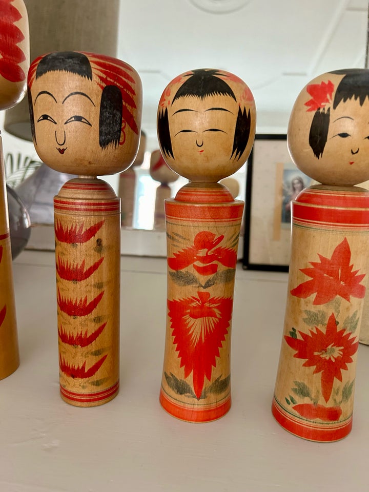 Japanske Kokeshi træ dukker