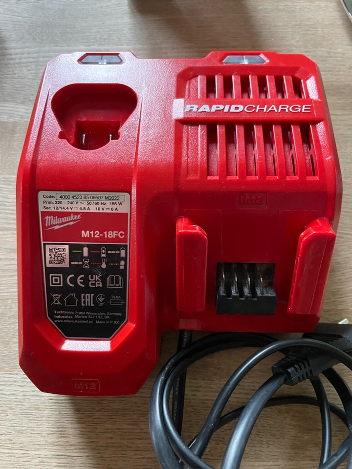 Oplader, Milwaukee M12-FC