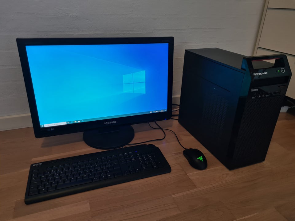 Lenovo I7 Gaming PC Setup med Skærm