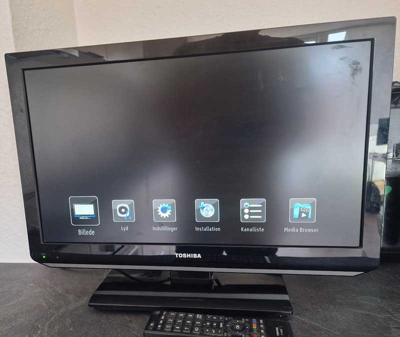 LCD, Toshiba, 22DL833N TV med